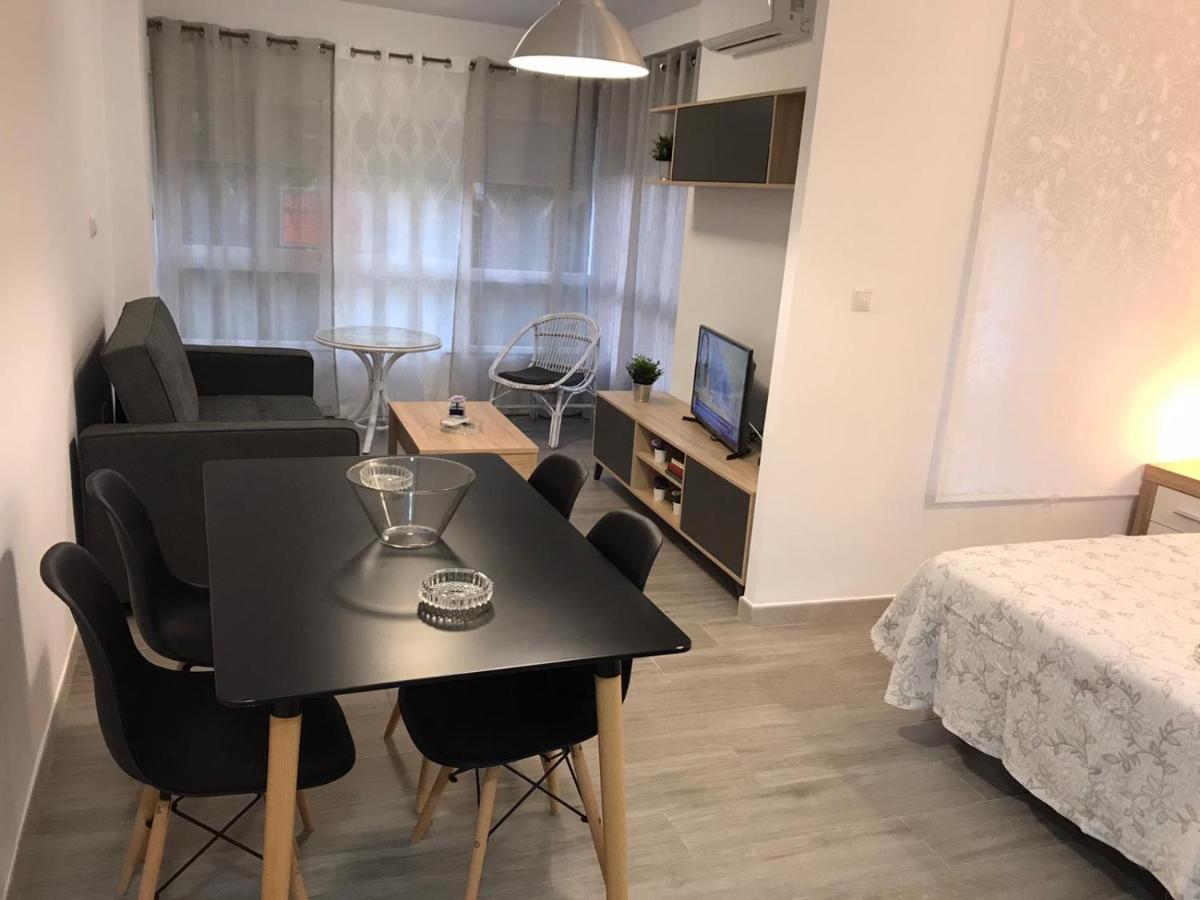 Apartamentos Centro Internacional Algarrobo-Costa Luaran gambar
